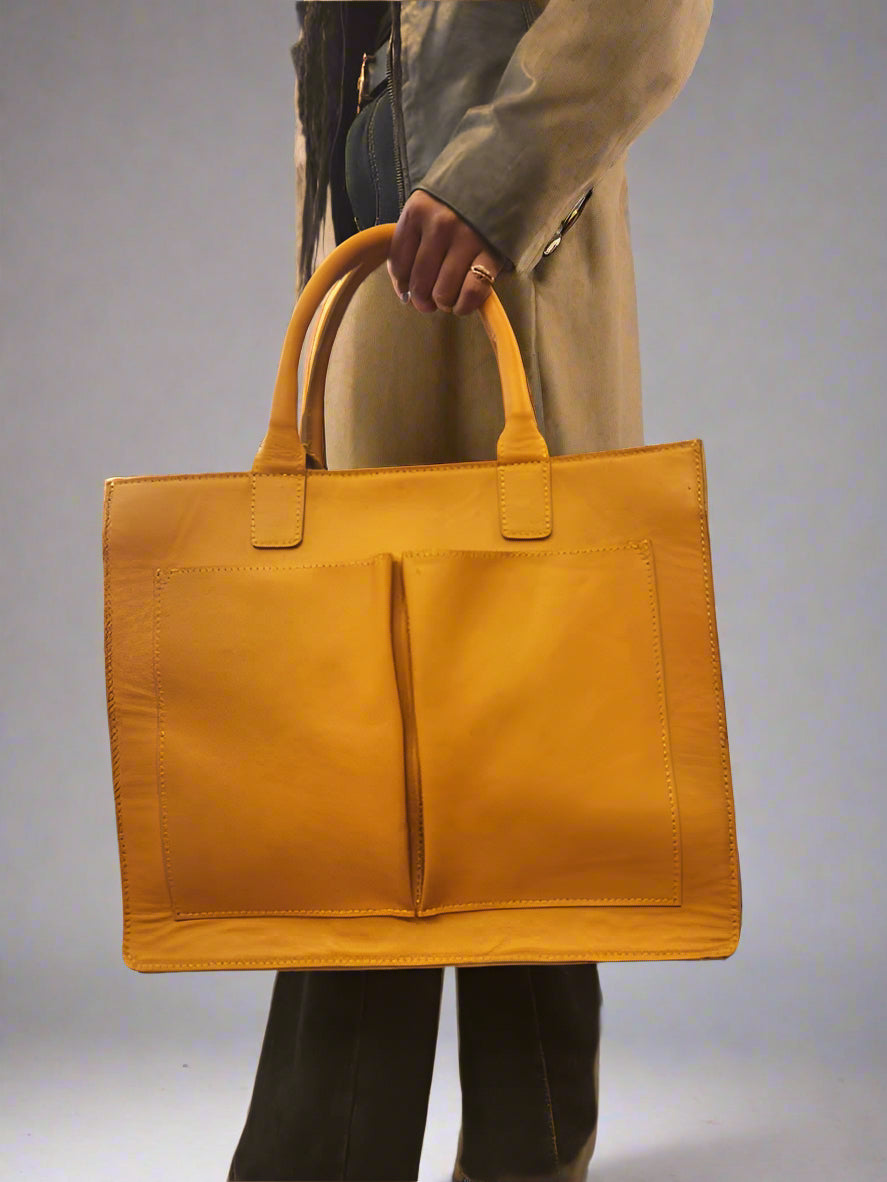Ladies Tote Leather Bag – Spacious Black Leather Tote with Front Pockets
